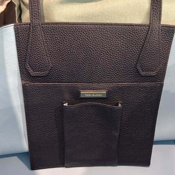 Tory Burch Perry Tote in Navy Blue with Gold Hardware - Picture 5 of 11